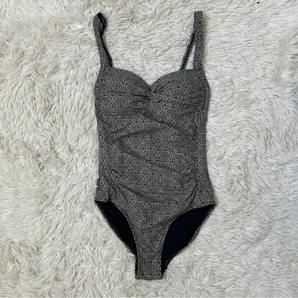 ◾️Nip Tuck Swim Joanne Twist Front Design Tummy Control One Piece Swimsuit - Picture 2 of 10